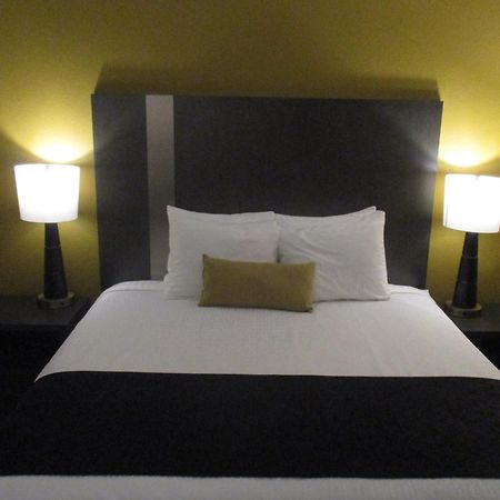 Best Western Plus Lampasas Inn & Suites Room photo