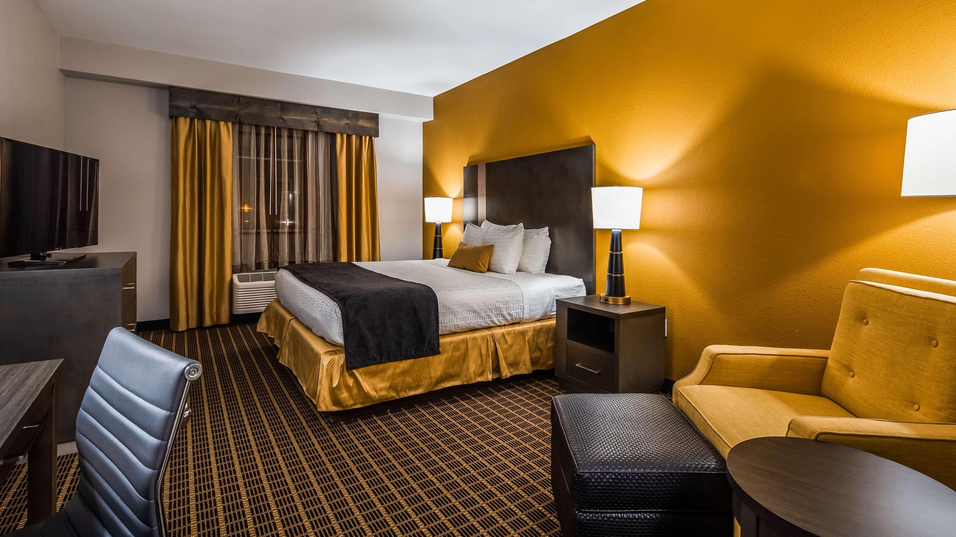 Best Western Plus Lampasas Inn & Suites Exterior photo