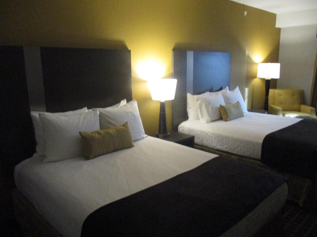 Best Western Plus Lampasas Inn & Suites Exterior photo